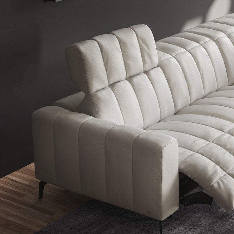 Natuzzi Editions Portento C142 Modular Sofa. Available from your Natuzzi Stockist Make Your House A Home, Bendigo, Victoria. Australia wide delivery to Melbourne. Italian leather.