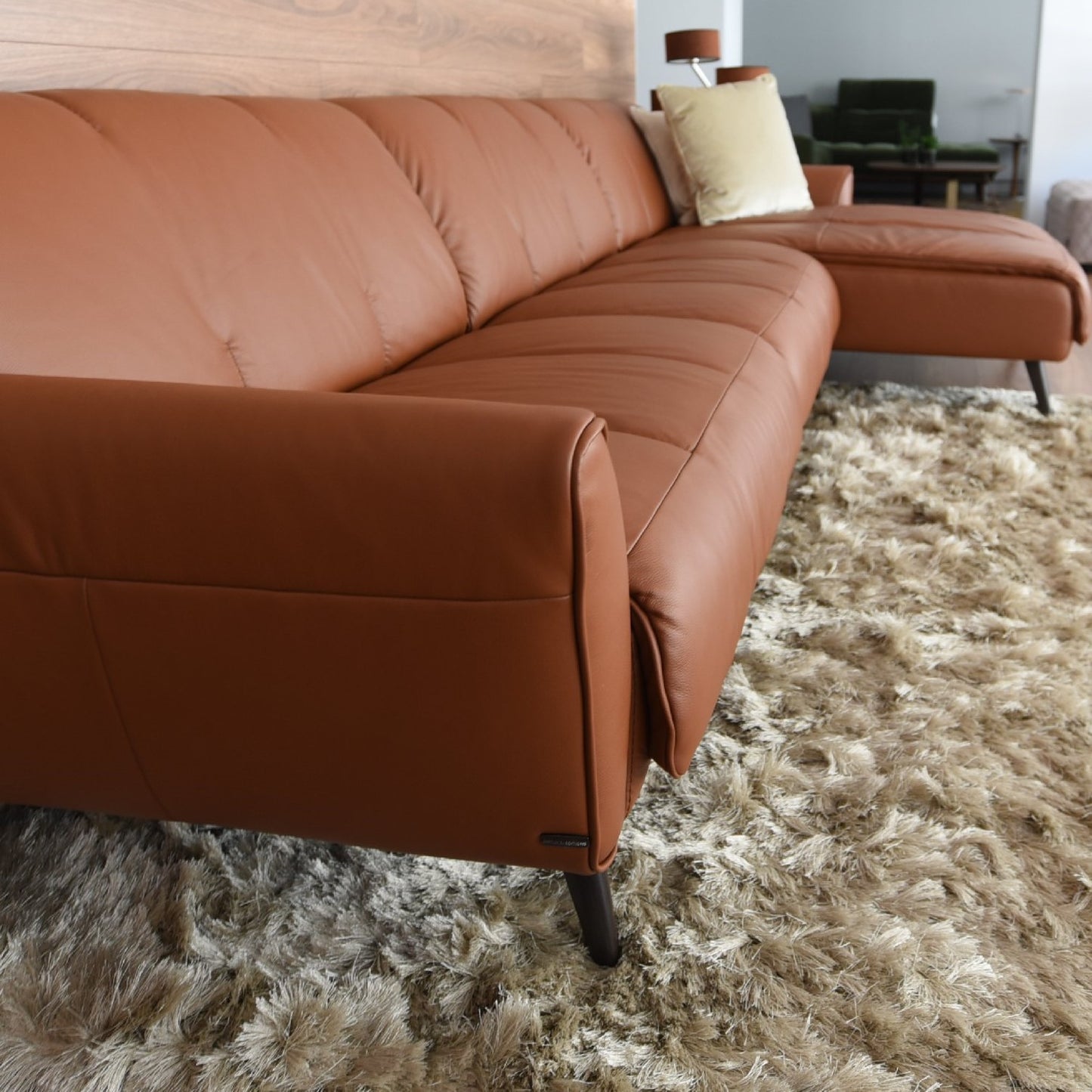 Natuzzi Editions Talento B993 Sofa is available on sale from stockist Make Your House A Home located in Bendigo, Victoria, Australia. Natuzzi Italian Leather Sofas and Modulars with Australia-wide shipping to Melbourne, Richmond, Geelong, Albury, Ballarat, Echuca, Mildura, Essendon and Shepparton.