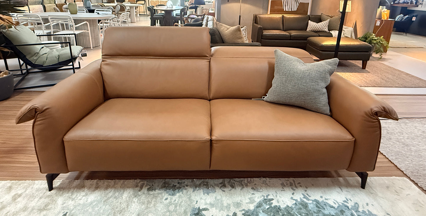 Natuzzi Leggiadro Sofa