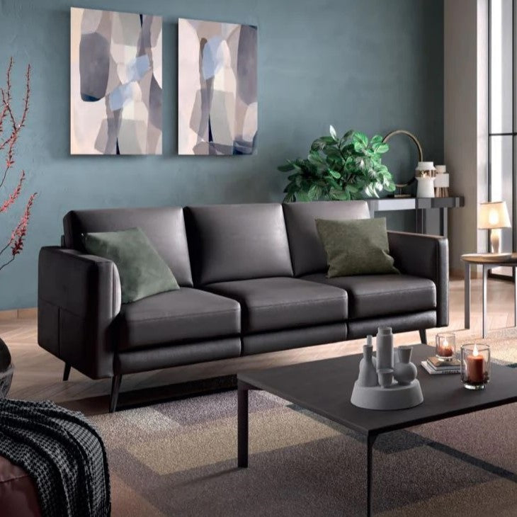 Natuzzi Editions Destrezza C092 Modular Sofa. Available from your Natuzzi Stockist Make Your House A Home, Bendigo, Victoria. Australia wide delivery to Melbourne. Italian leather.