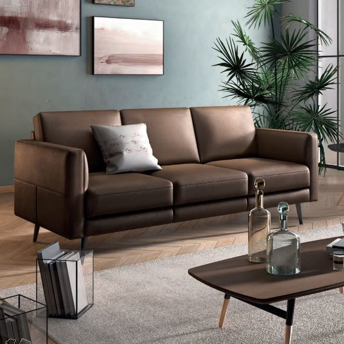 Natuzzi Editions Destrezza C092 Modular Sofa. Available from your Natuzzi Stockist Make Your House A Home, Bendigo, Victoria. Australia wide delivery to Melbourne. Italian leather.