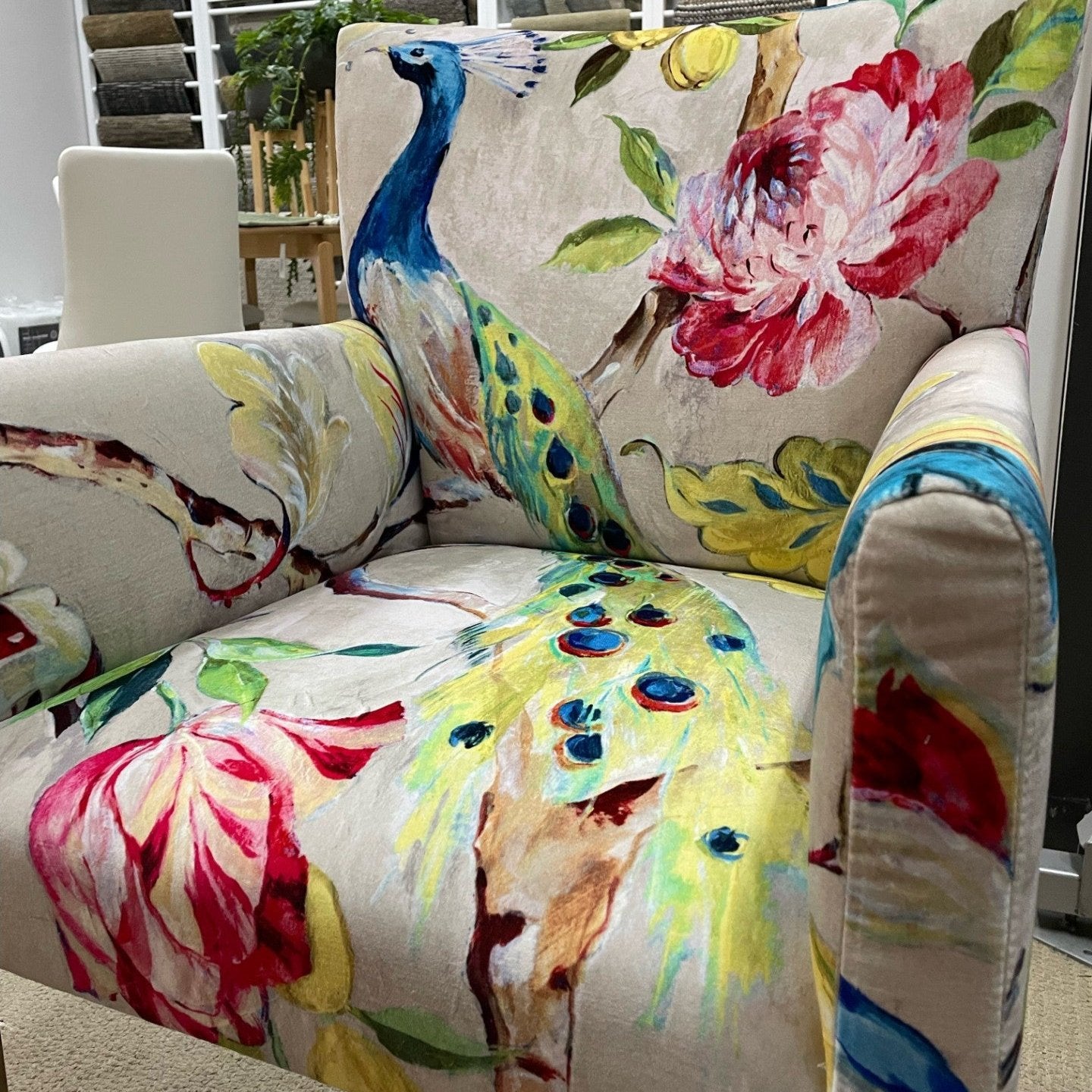 Furnish Loren Carver Chair