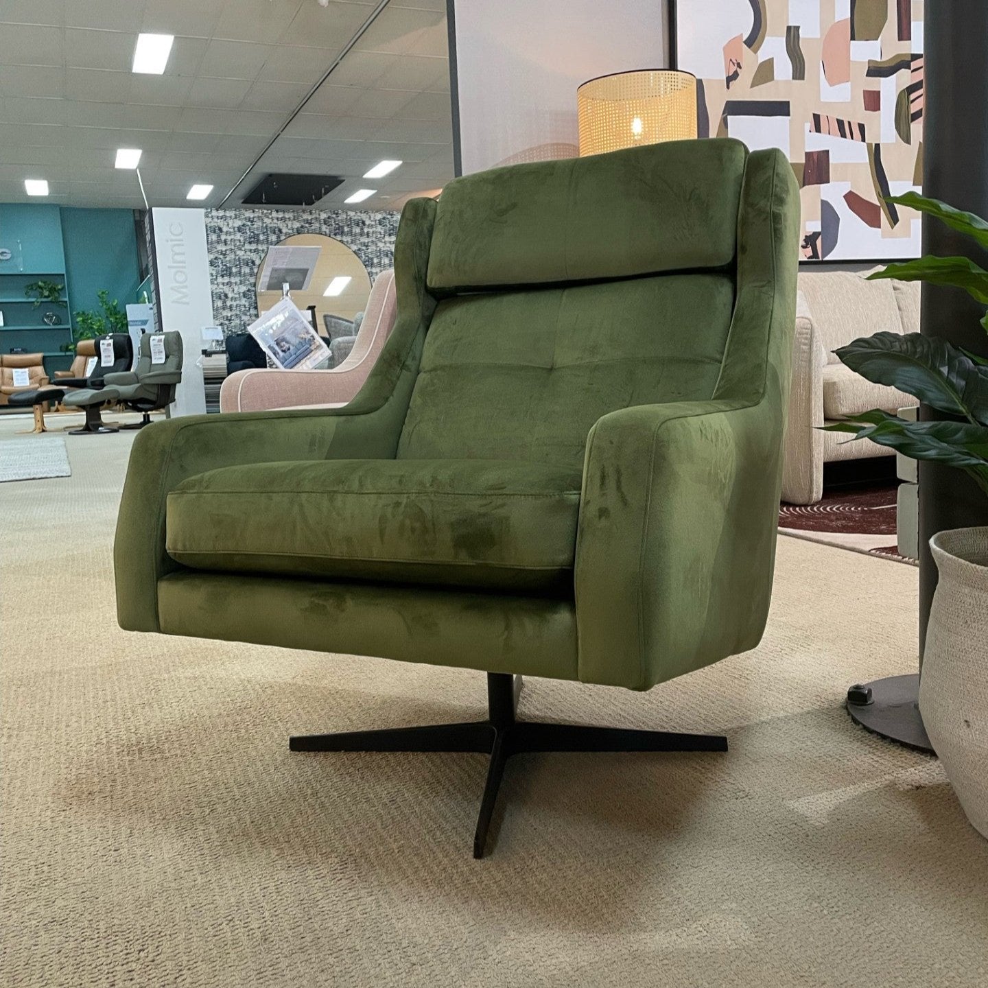 Molmic Zac Swivel Chair