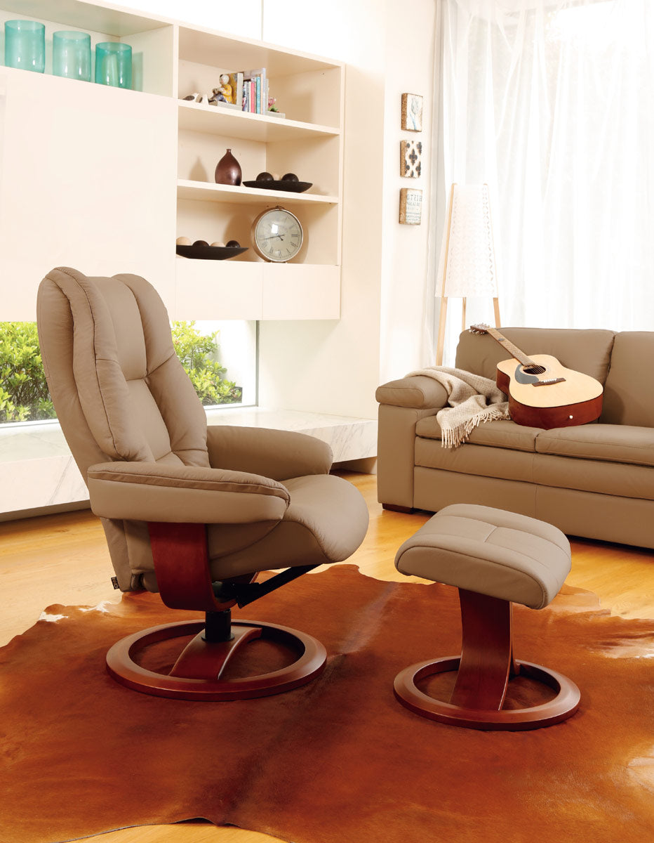 Nordic 60 Recliner & Ottoman