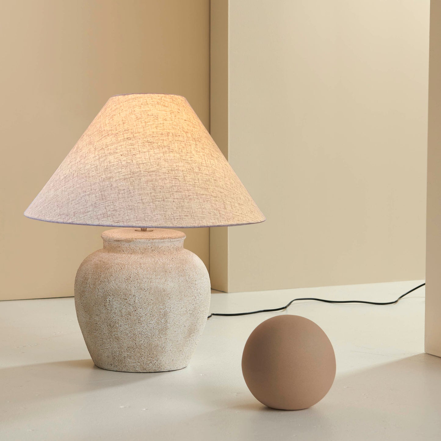 Esme table lamp