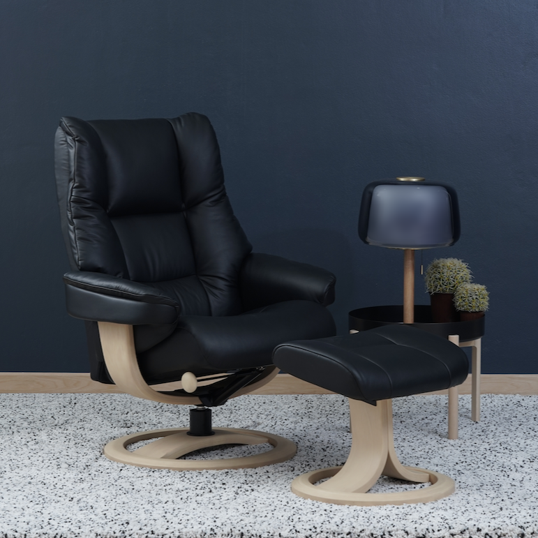 Nordic 60 Recliner & Ottoman