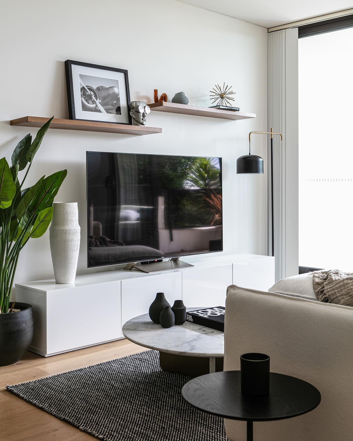 Subi Black Grey Rug 20% off from the Rug Collection Stockist Make Your House A Home, Furniture Store Bendigo. Free Australia Wide Delivery