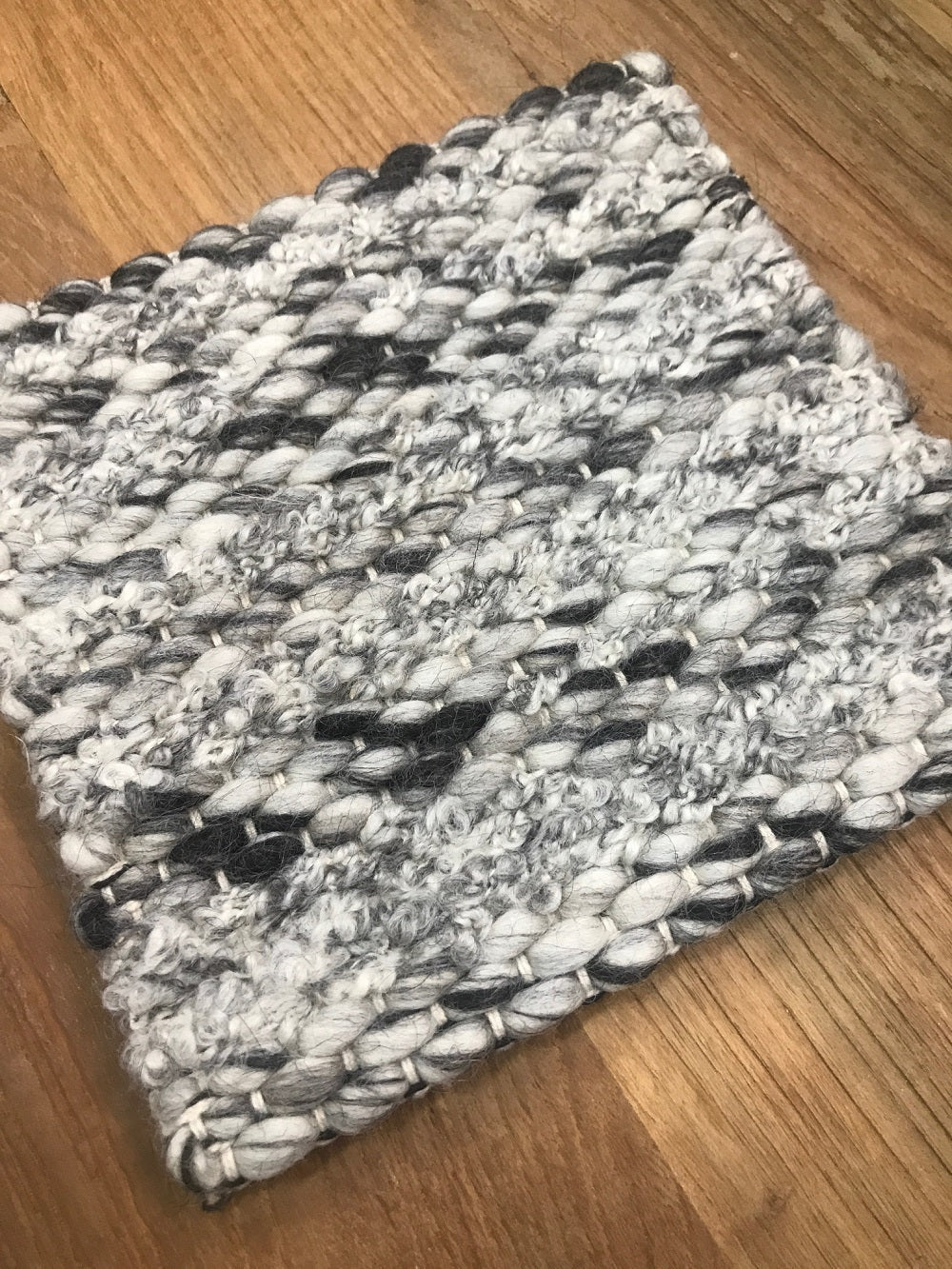 Vincent Grey Rug by Bayliss Rugs available from Make Your House A Home. Furniture Store Bendigo. Rugs Bendigo.