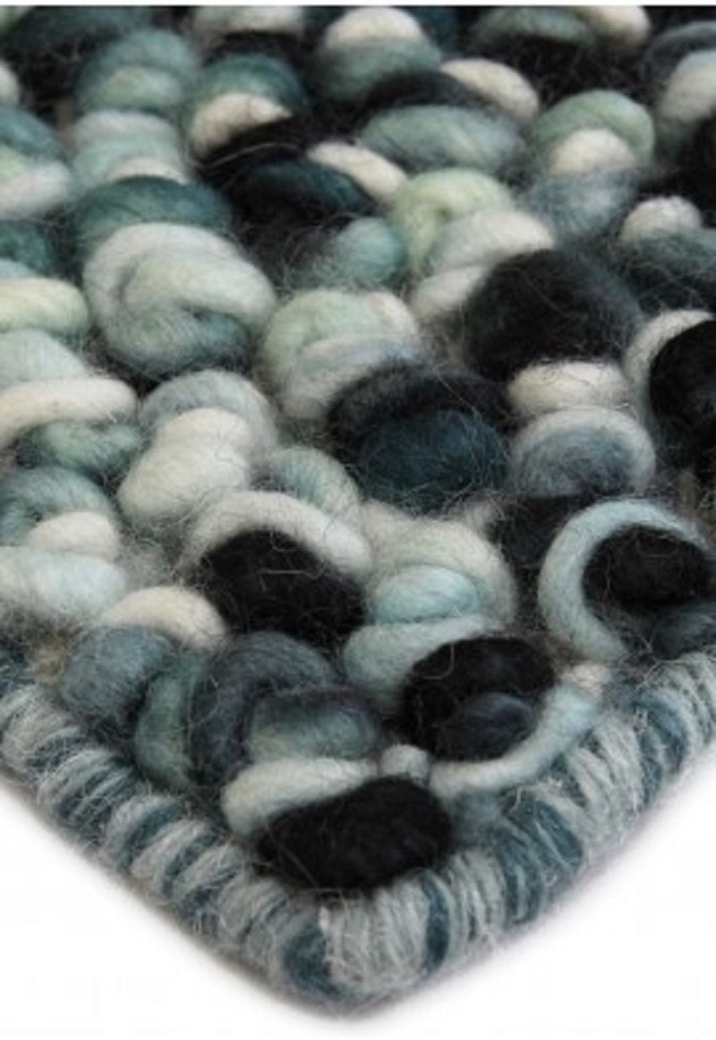 Volume Rug by Bayliss Rugs available from Make Your House A Home. Furniture Store Bendigo. Rugs Bendigo.