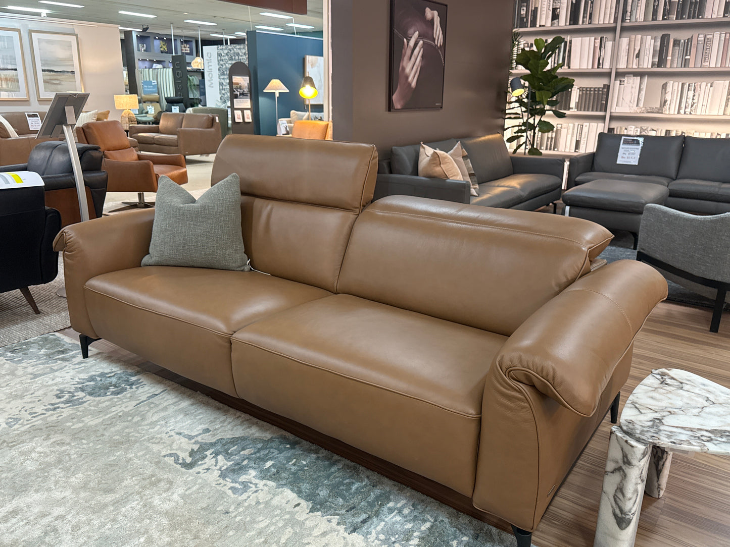 Natuzzi Leggiadro Sofa