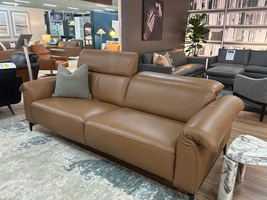 Natuzzi Leggiadro Sofa