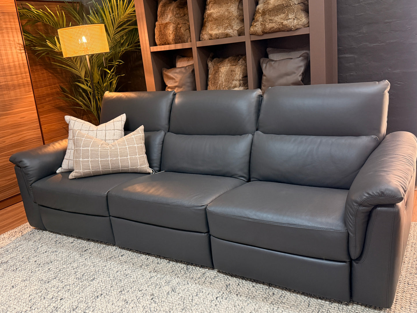 Natuzzi Amorevole Recliner Sofa