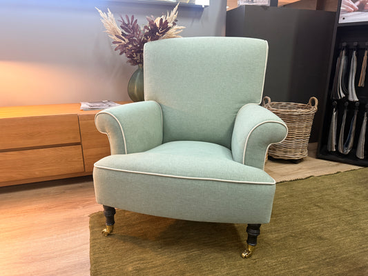 Molmic Charles Chair