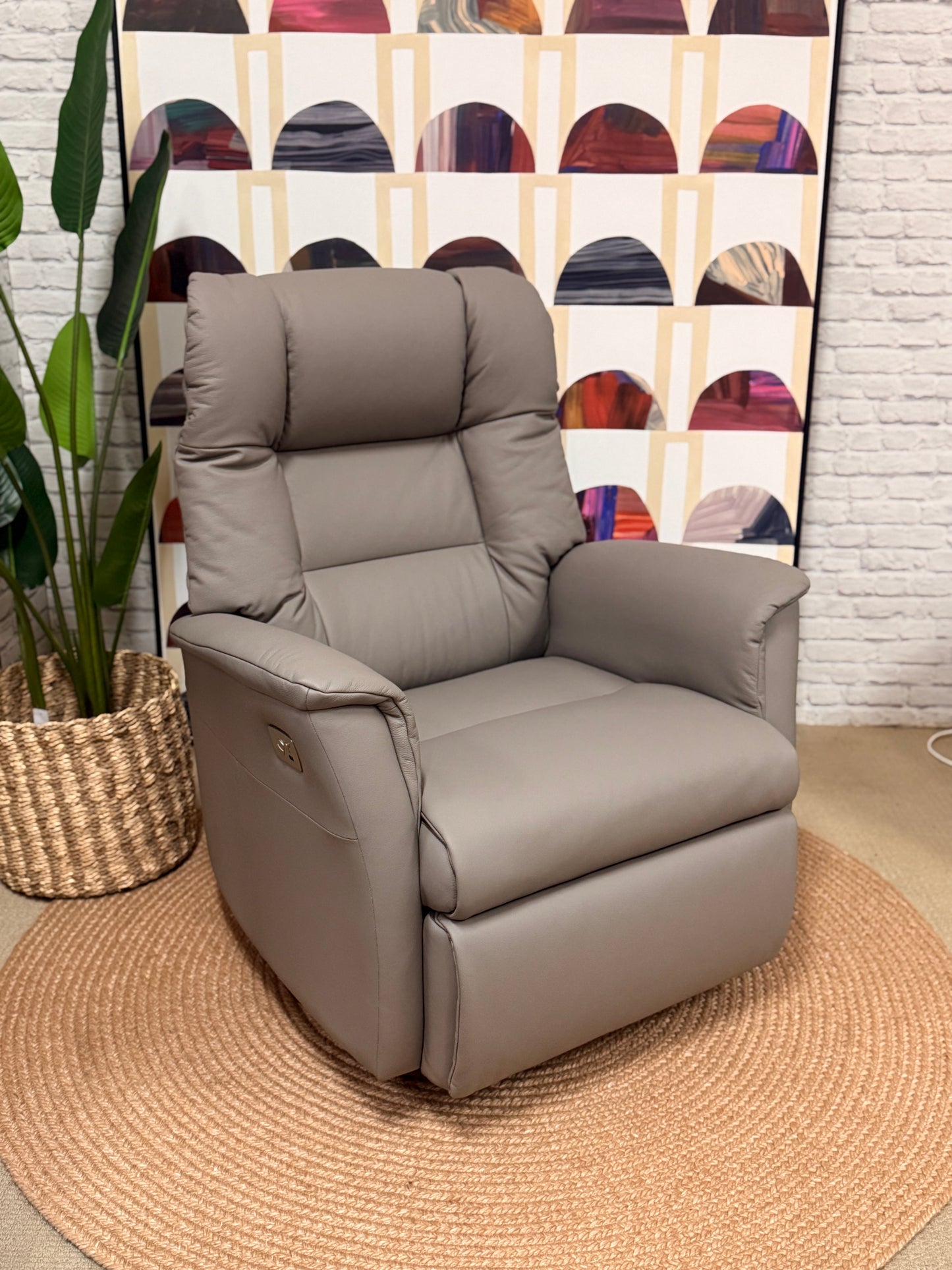 IMG Brando Larger Relaxer (RM395)