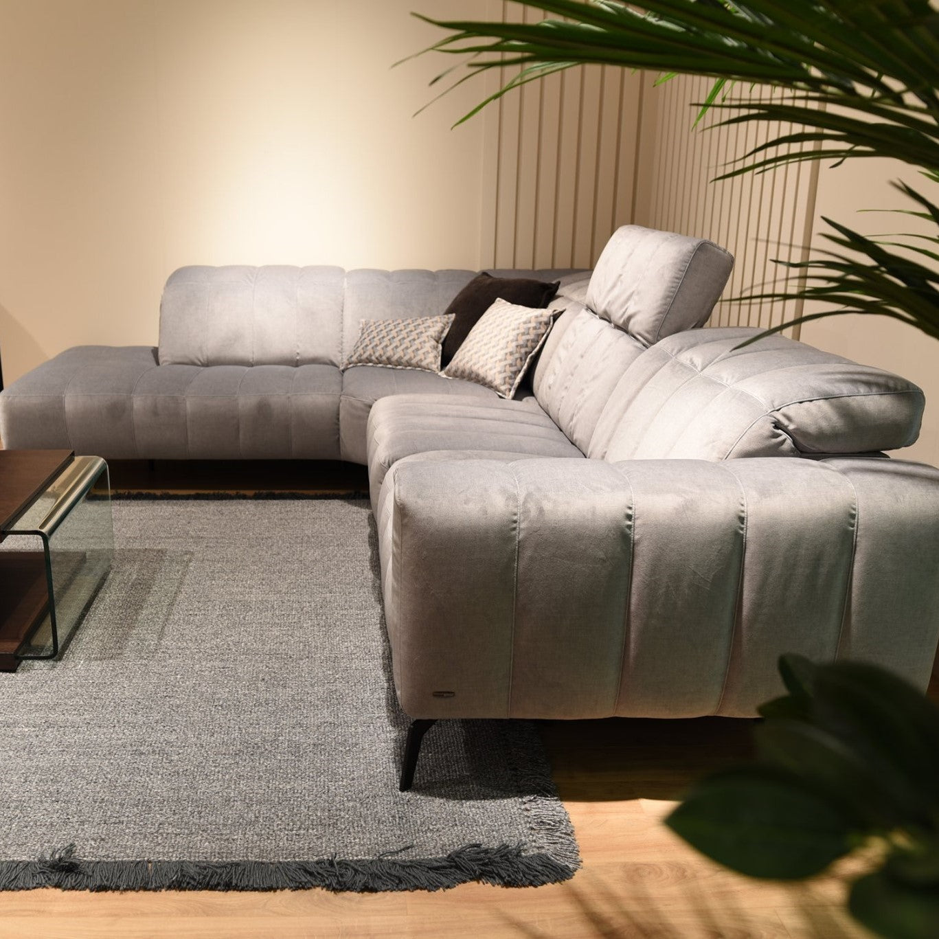 Natuzzi reclining online sofa