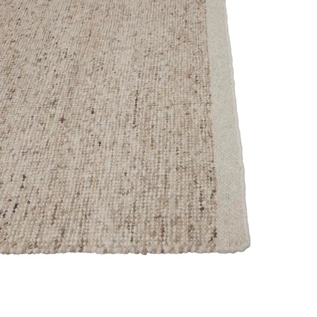 Tepih Maren Stone Rug by GlobeWest from Make Your House A Home Premium Stockist. Furniture Store Bendigo. 20% off Globe West Sale. Australia Wide Delivery.