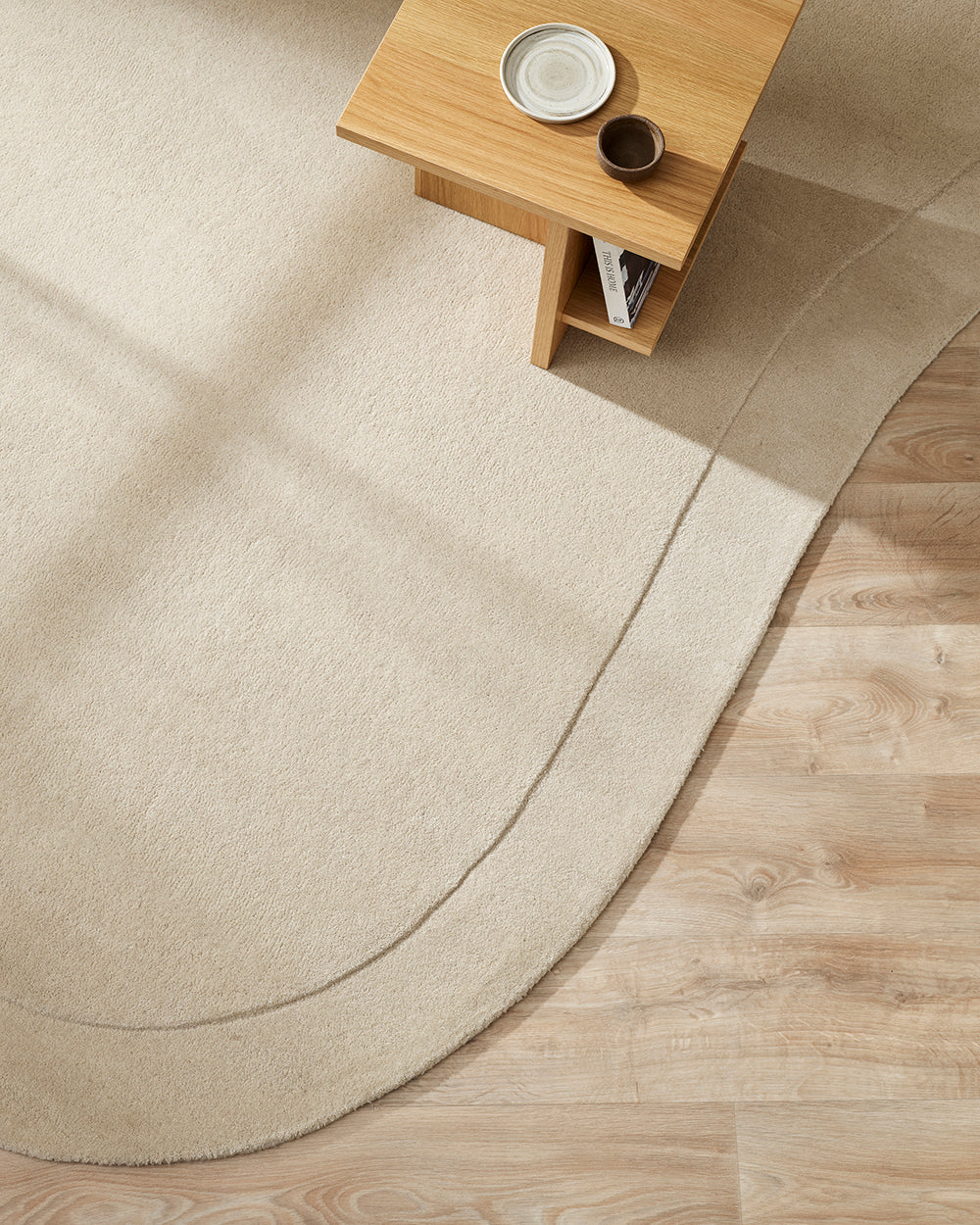 Form Curved rug