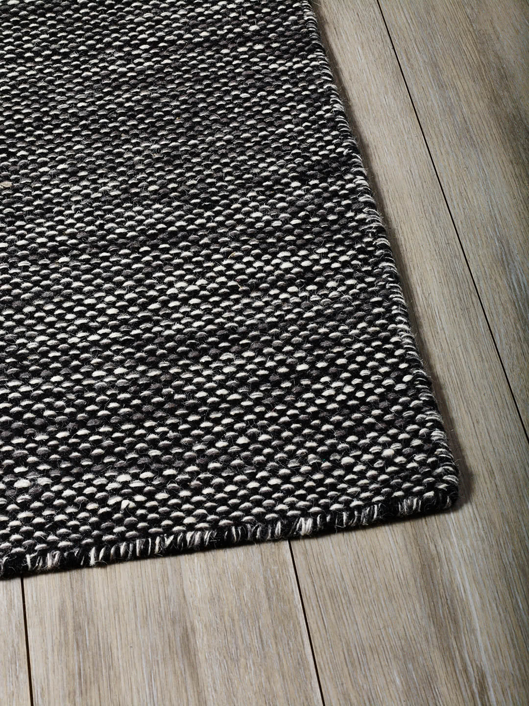 Subi Black Grey Rug 20% off from the Rug Collection Stockist Make Your House A Home, Furniture Store Bendigo. Free Australia Wide Delivery